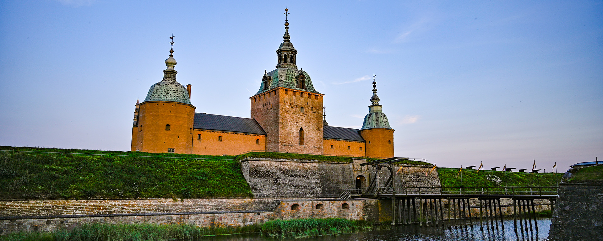 Kalmar Castle, one of the 10 most beautiful castles in the world. Part of GO Nordics excursions "Jawdropping Attractions
